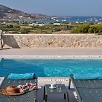 וילה Helia With Swimming Pool