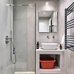 וילה Helia With Swimming Pool *