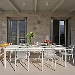וילה Helia With Swimming Pool *