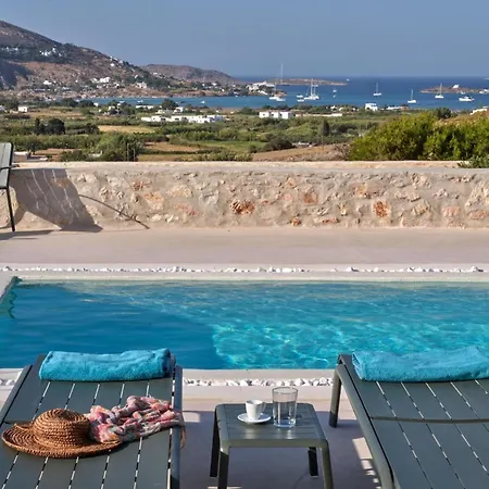 Villa Helia With Swimming Pool
