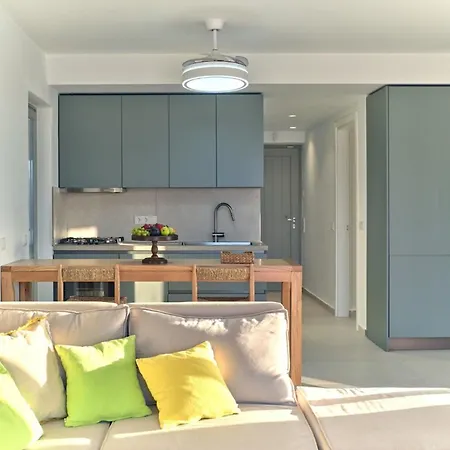 Helia With Swimming Pool * Protorgia