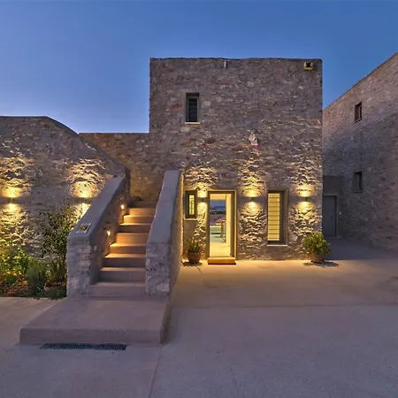 Helia With Swimming Pool Protorgia