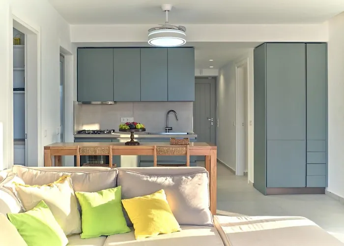 Helia With Swimming Pool * Protorgia