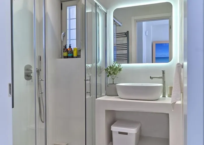 Villa Helia With Swimming Pool *